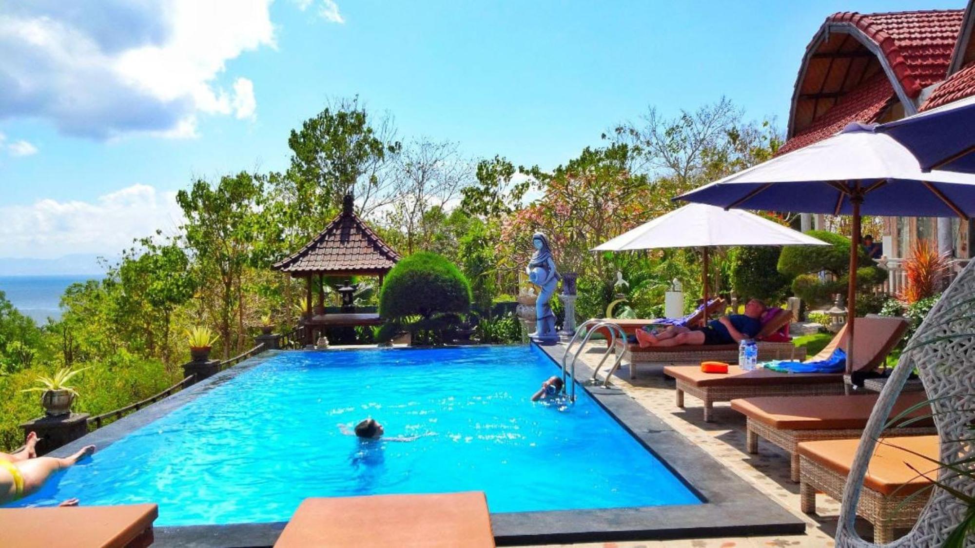 Kaylas Hill Resort Batununggul Ngoại thất bức ảnh